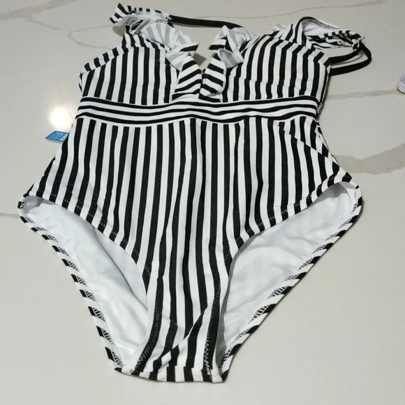 Plunge Neck One Piece‎ Swimsuit- Sized Small black and white striped ruffle neck - Picture 8 of 8